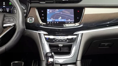 Cadillac XT6