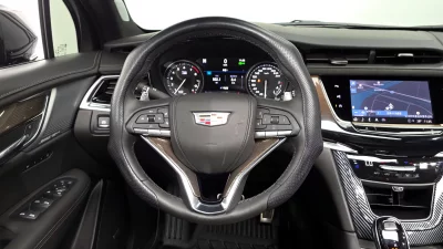 Cadillac XT6
