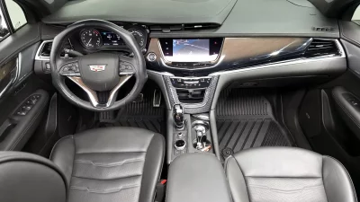 Cadillac XT6