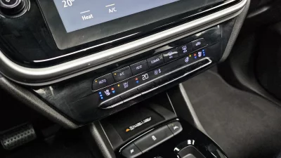 Daewoo 볼트 EUV