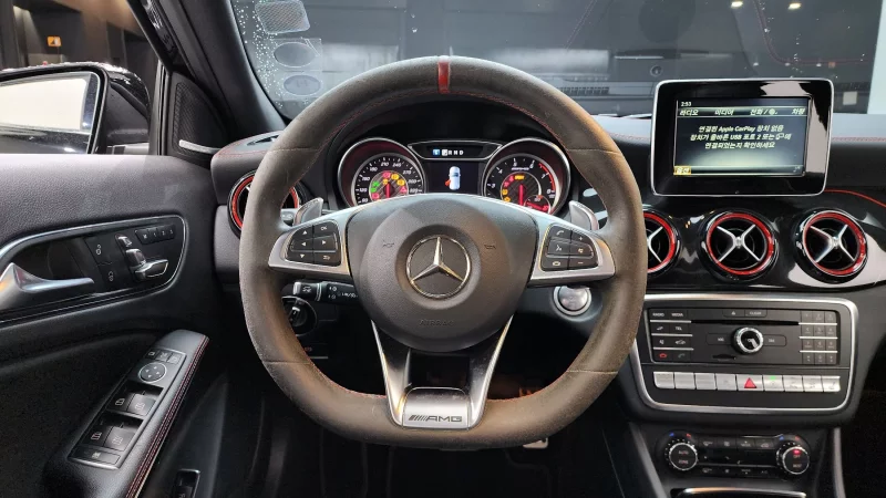 Mercedes-Benz GLA-Class