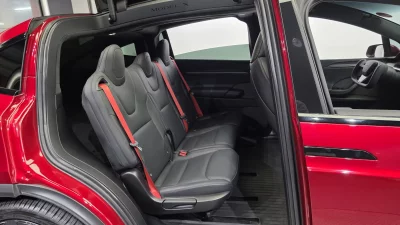 Tesla MODEL X
