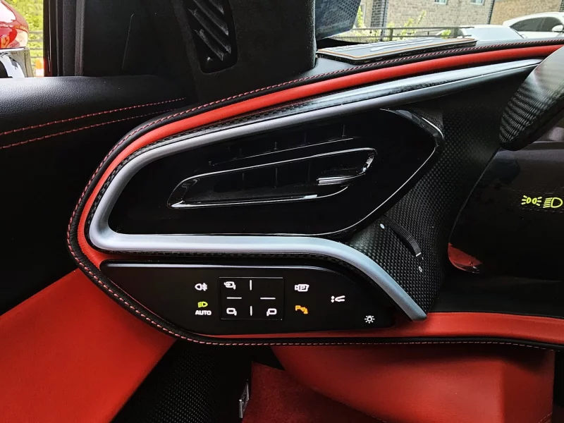 Ferrari 296