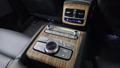 Kia K9