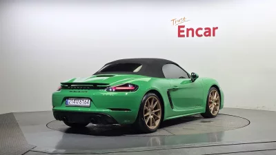 Porsche 718