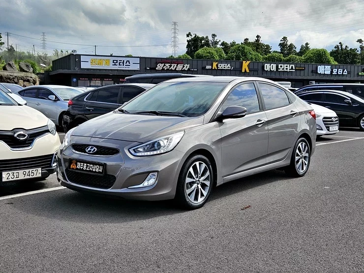 Hyundai Accent
