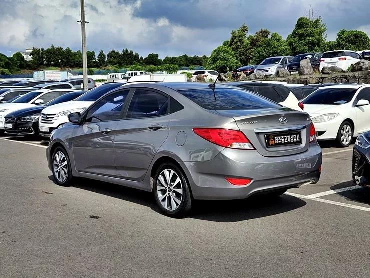 Hyundai Accent
