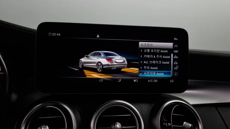 Mercedes-Benz C-Class