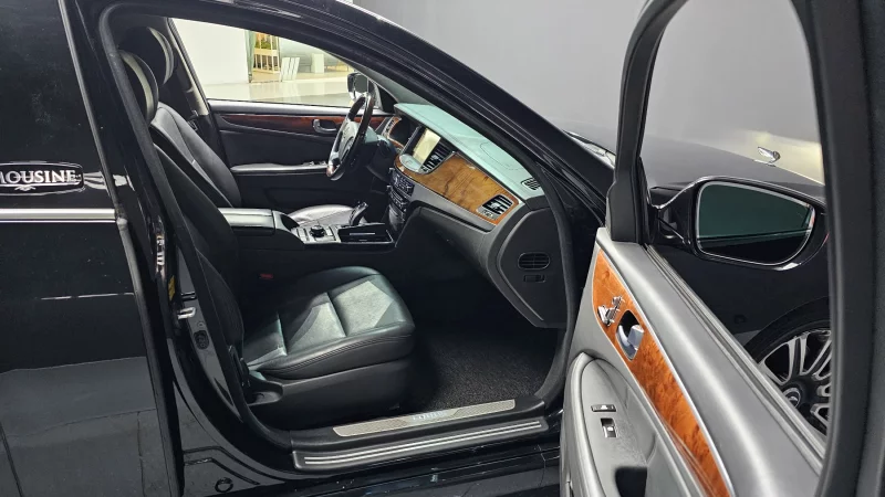 Hyundai Equus