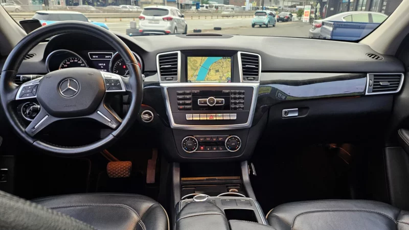 Mercedes-Benz M-class
