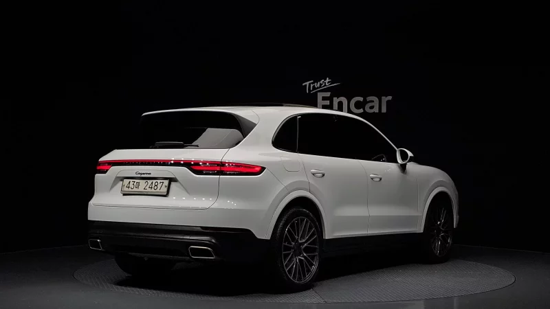 Porsche CAYENNE