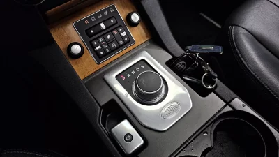 Land Rover DISCOVERY