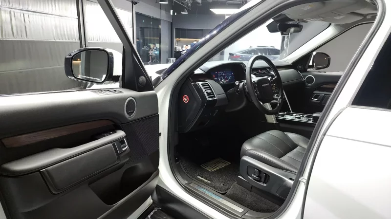 Land Rover DISCOVERY