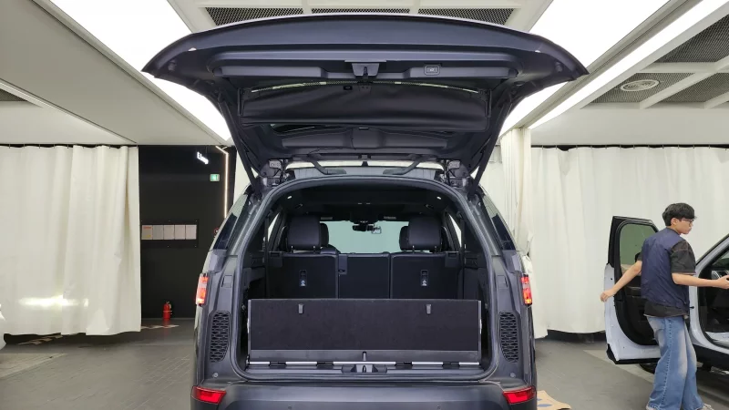 Land Rover DISCOVERY