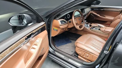 Genesis G90