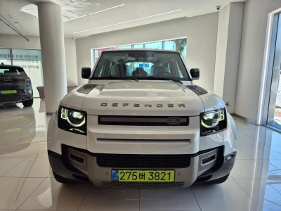 Land Rover DEFENDER