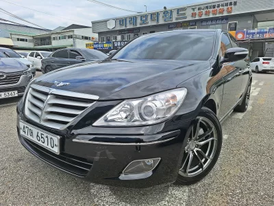Hyundai Genesis