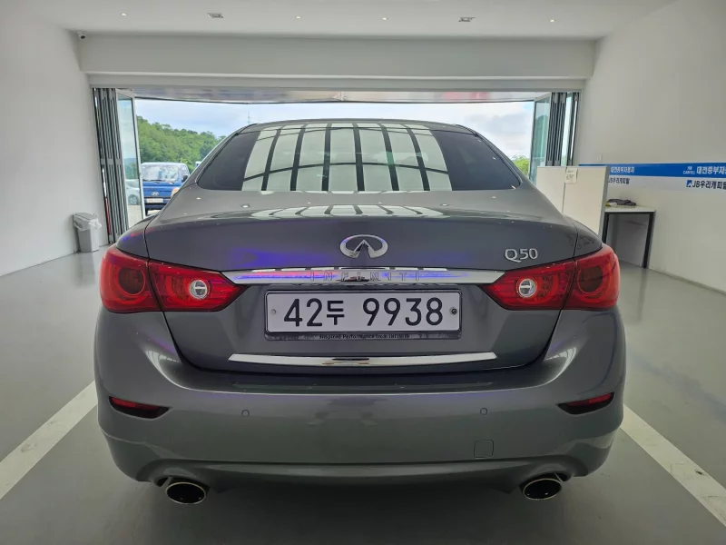 Infiniti Q50