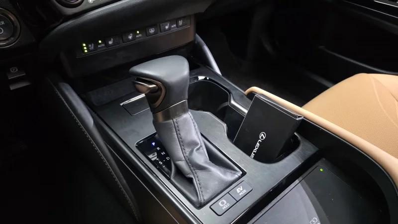Lexus ES