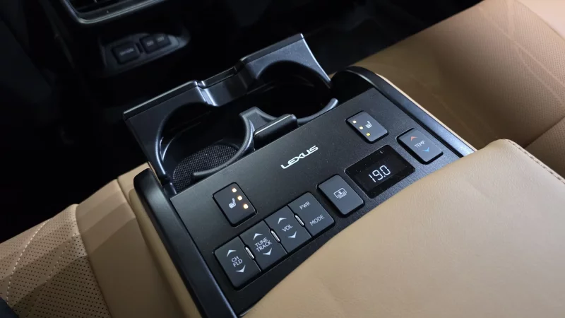 Lexus ES