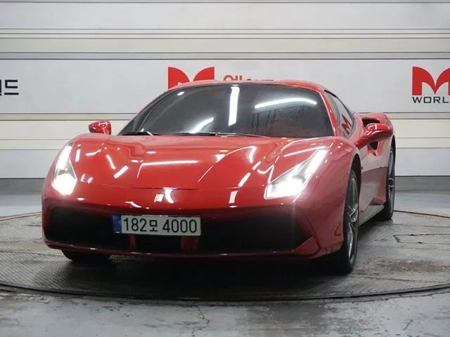 Ferrari 488