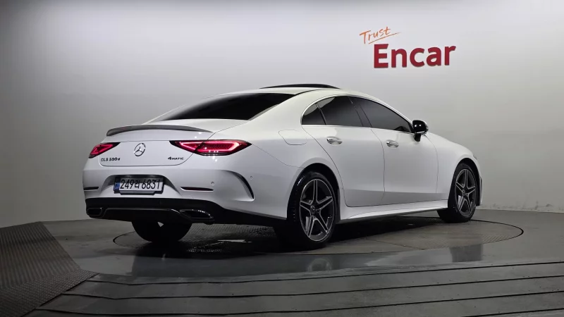 Mercedes-Benz CLS-Class