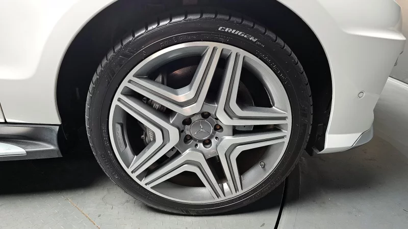 Mercedes-Benz M-class