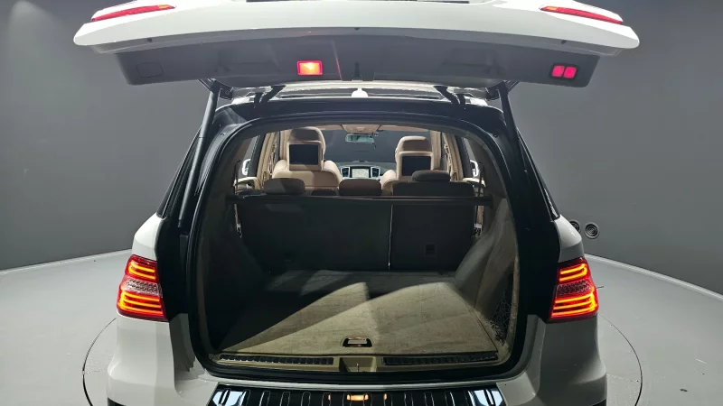 Mercedes-Benz M-class