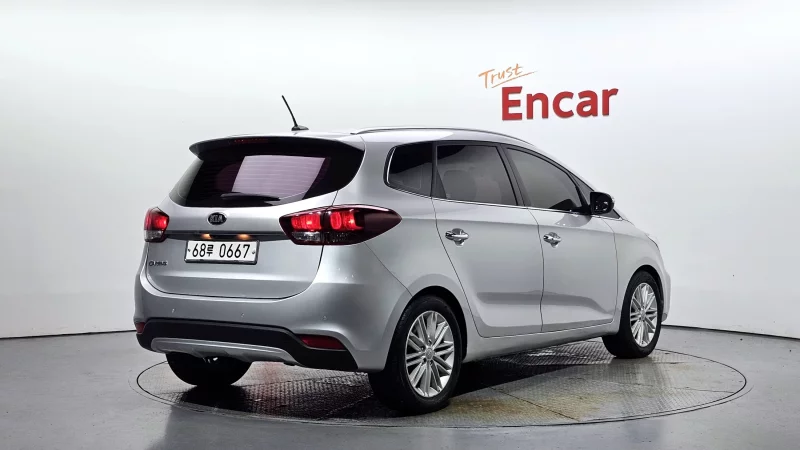 Kia Carens