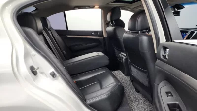 Infiniti G