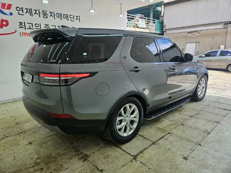 Land Rover DISCOVERY