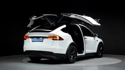 Tesla MODEL X