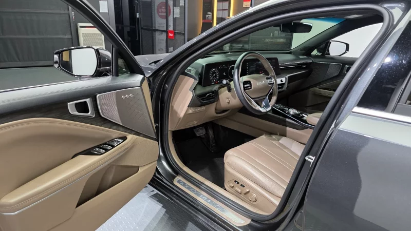 Kia K8