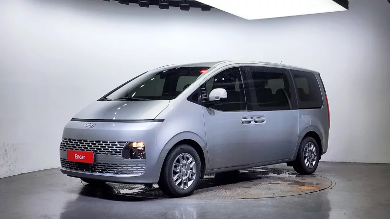 Hyundai Staria