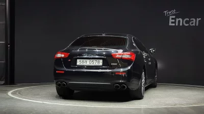 Maserati GHIBLI