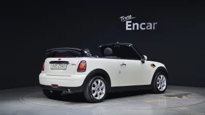 MINI Cooper Convertible
