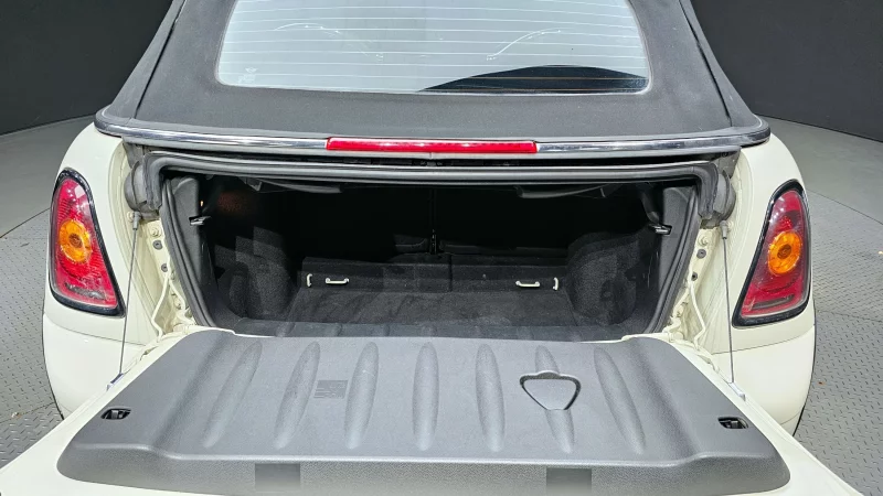 MINI Cooper Convertible