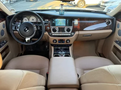 Rolls-Royce GHOST