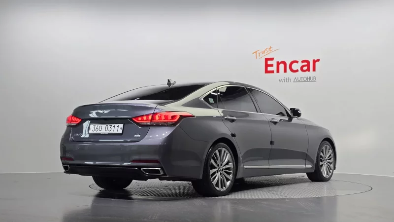 Hyundai Genesis