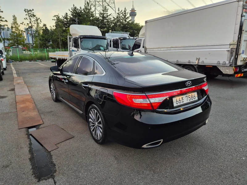 Hyundai Grandeur