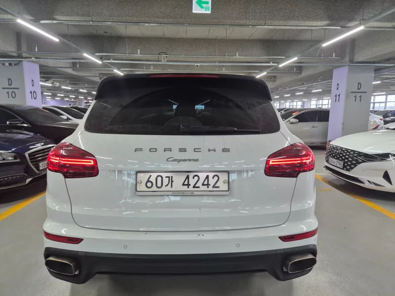 Porsche CAYENNE
