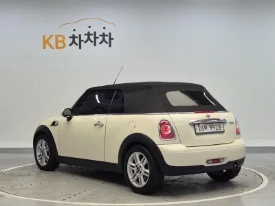MINI Cooper Convertible