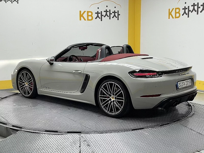 Porsche 718