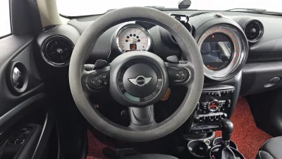 MINI Paceman