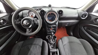 MINI Paceman