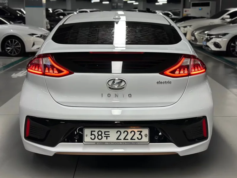 Hyundai Ioniq