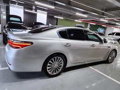 Kia K9