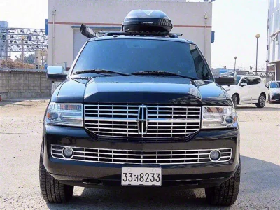 Lincoln NAVIGATOR
