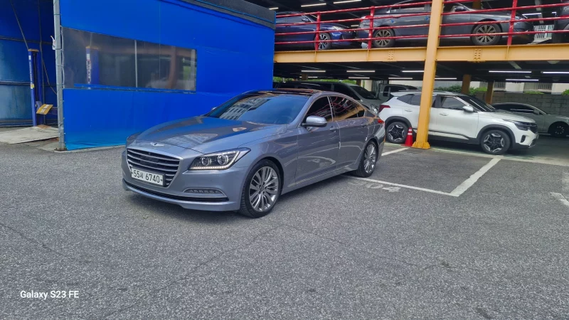 Hyundai Genesis
