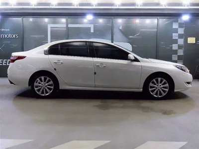Renault Samsung SM5